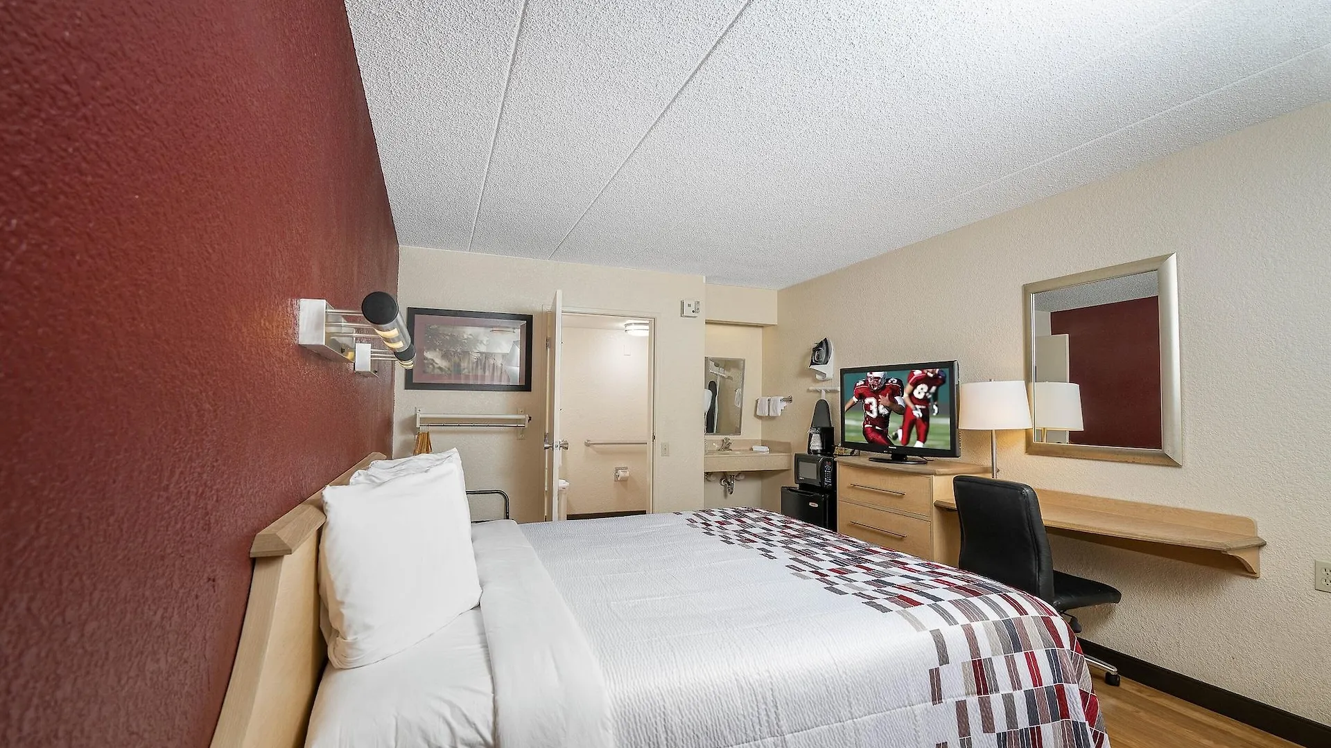 Red Roof Inn Louisville Expo Airport