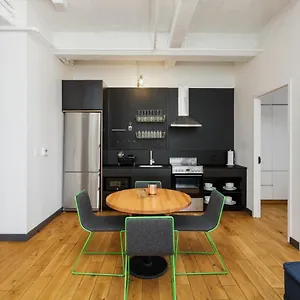 https://front-wall-street-operated-by-whyhotel.us-newyorkcity.com