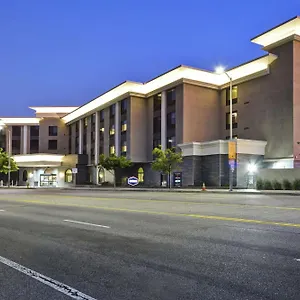 https://hampton-inn-suites-los-angeles-burbank-airport.topanaheimhotels.com