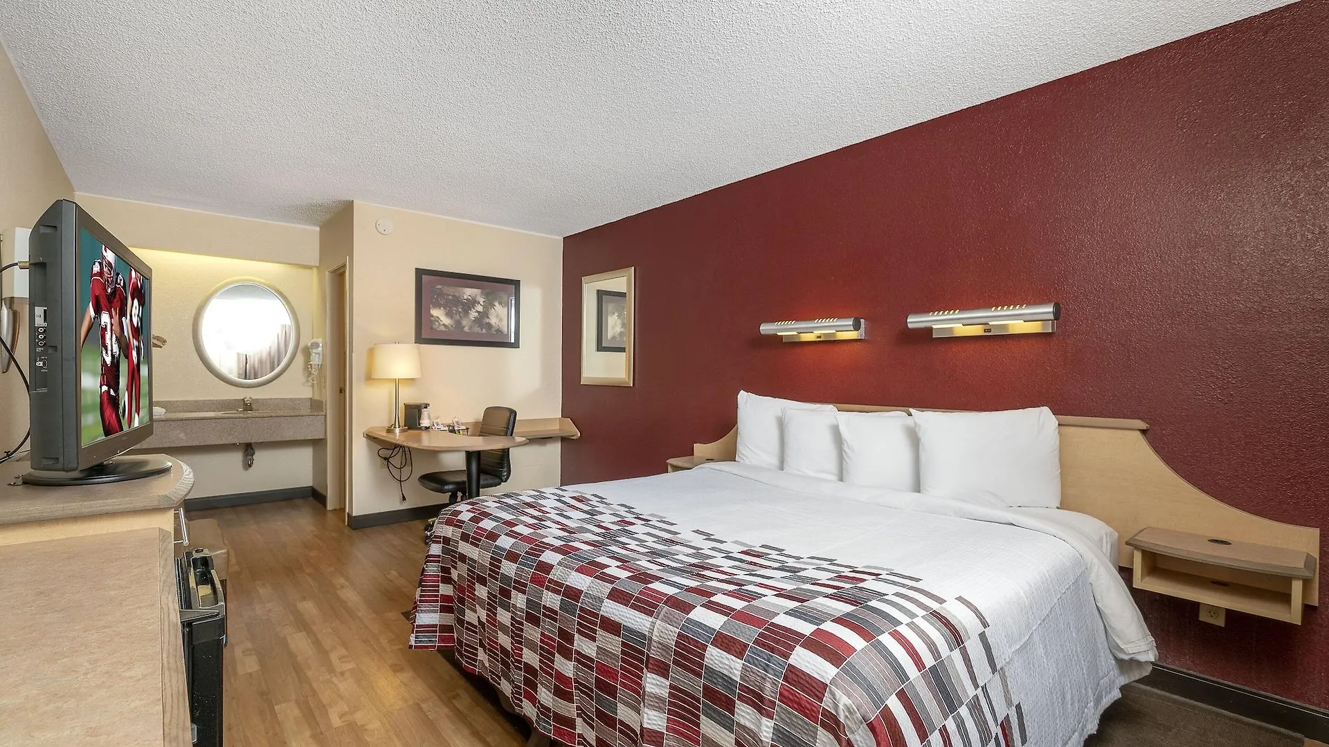 Red Roof Inn Louisville Expo Airport 2*,  United States